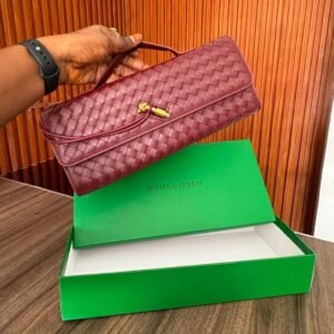 Pochette Femme bordeaux  Tressée Bottega Veneta Cuir