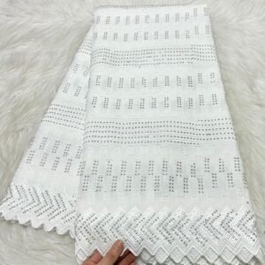 Dentelle Suisse Brodée Premium - Blanc Pur avec Strass et Perles